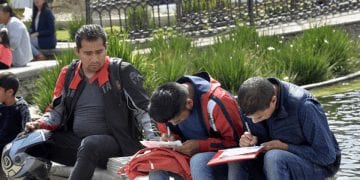 becas de AMLO
