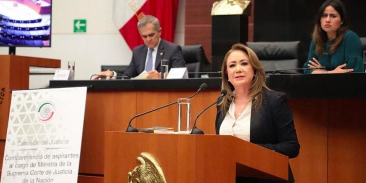 Yasmín Esquivel