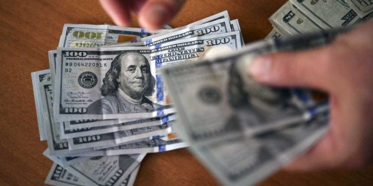 dólar