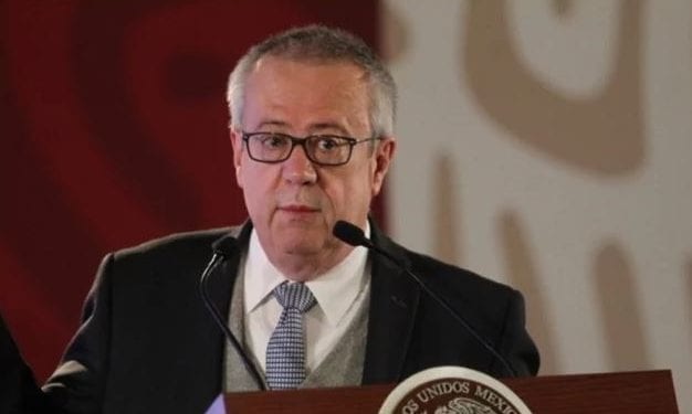 Carlos Urzúa