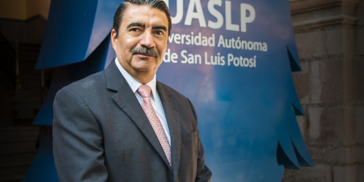 Apuntes de Jorge Saldaña