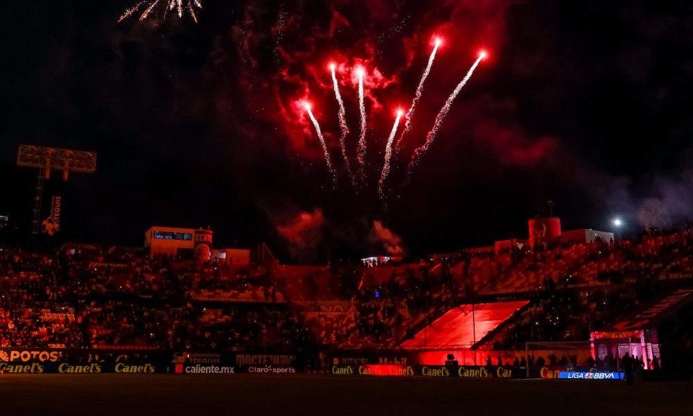 Quemaduras por pirotecnia en estadio Libertad Financiera SLP